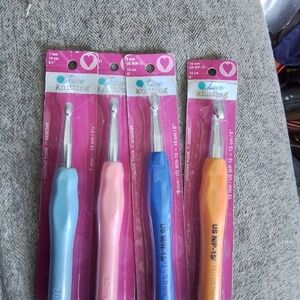 BNIP LIVE KNITTING CROCHET HOOKS